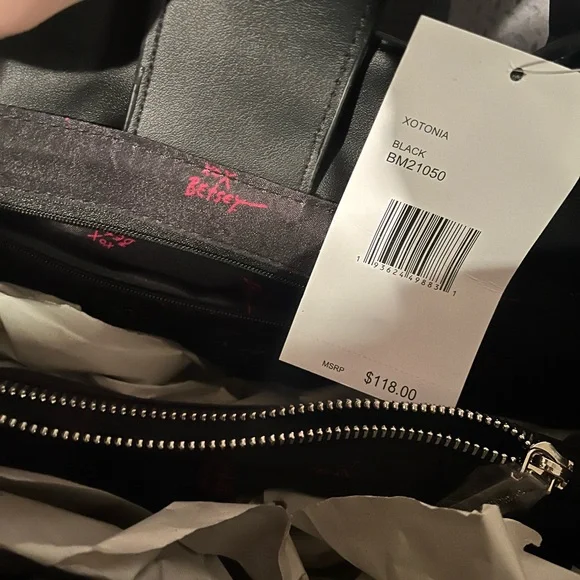 Betsey Johnson Black Skull embossed large XOTONIA Tote Bag - Picture 3 of 3